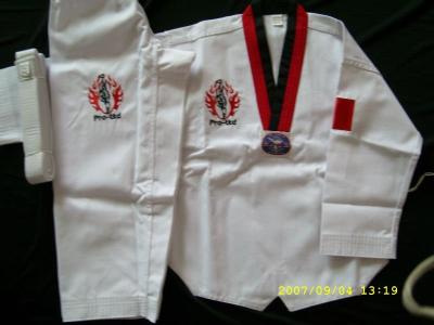 China Custom Matial Arts kimono ITF Taekwondo Uniform With embrodery for sale