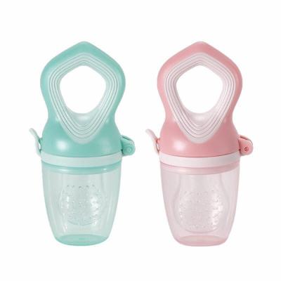 China New style baby fruit vegetable feeding bottle chewable nipple BPA free conductive silicone teat nipple baby for sale