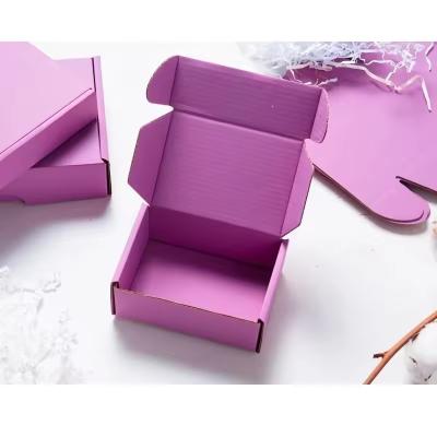 China Printed Cosmetic Packaging Box Embossed Texture Gold Foil Stamping Custom Cosmetic Packaging for sale