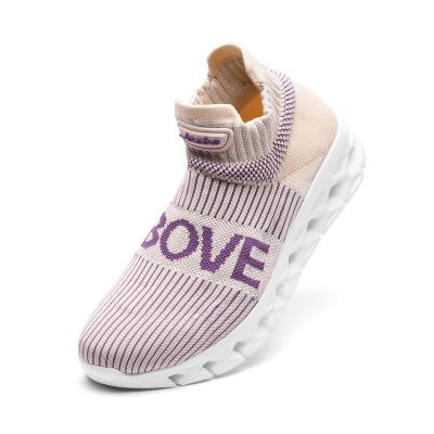 China New Fashion Trend Sock Pink Knitting Slip On Comfortable Walking Women's Fashion Sneakers Sports Shoes for sale