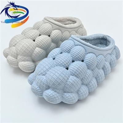 China 2023 Wholesale Indoor Winter Home Plush Indoor Slippers Eva Winter Warm Cotton Fur Bubble Slippers Foam Bubble Slides for sale