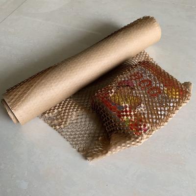 China Moisture Proof Eco Friendly Honeycomb Packaging Paper Envelope Roll For EZ Paper Free Sample for sale