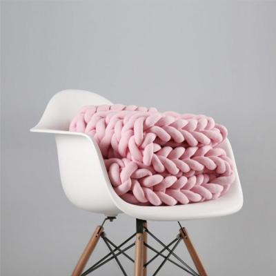 China Good Quality Soft Warm Modern Large Chunky Knitted Anti-pilling Manual Blanket for sale