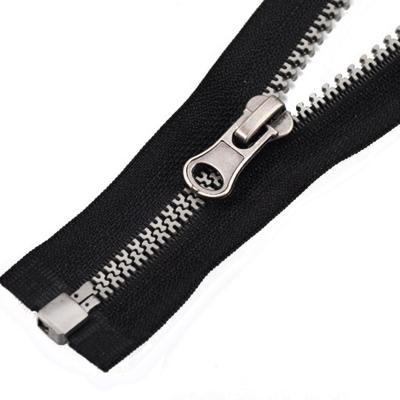 China Sustainable Factory Wholesale Long Plastic Zipper Chain With Different Special Teeth Zipper Rolls for sale