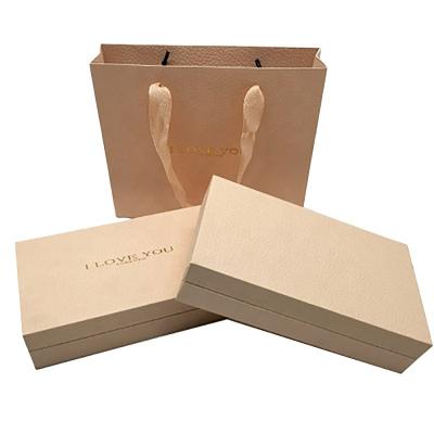 China Handmade Luxury Gift Boxes With Hot Stamping Pink Gifts Box For Ladies For Cream Cosmetic Delicate Gift Box Packaging for sale