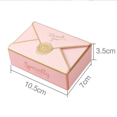 China Recycled Materials Wholesale Decoration Ornaments Chocolate Gift Box for sale