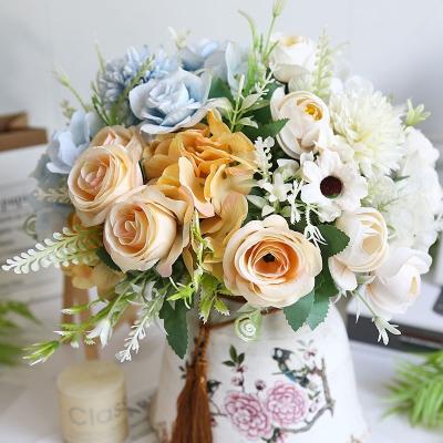 China Wholesale Rose Small Daisy Combination Living Room Wedding Engineering Meeting Home Decoration Fashional Artificial Flower Simulation Flower Manufactory for sale