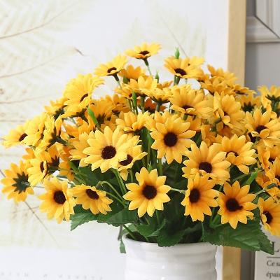 China Wholesale Hotsale Simulation Artificial Flowers Mini Sunflower Home Decoration Sunflower Wedding Stage Layout Eco-friendly Silk Prop Shooting for sale