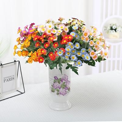 China Beautiful Artificial Flower Simulation Flower Small Daisy Silk Flowers Outdoor Silk Flower Furnishing Articles Wholesale Plastic Colorful Garden Decoration for sale