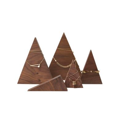 China Vintage CSL Factory Wholesale Custom Classic Elegant Luxury Triangle Pyramid Wooden Necklace Ring Earrings Jewelery Display Stand Set Wooden Jewelry Organizer for sale