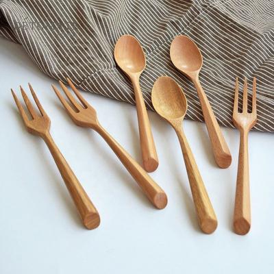 China Viable Korean Style Wooden Fork and Spoon Set Celebrity Wooden Tableware Web Household Fork Solid Wood Spoon for sale