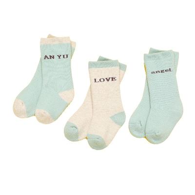 China Lovely Four Seasons Gift Factory Wholesale High Quality Children Cotton Antibacterial Warm Terry Socks for sale