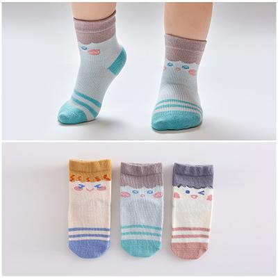 China Lovely Simple QUICK DRY Plain Binding Children's Hand Combed Cotton Baby Kids Socks for sale