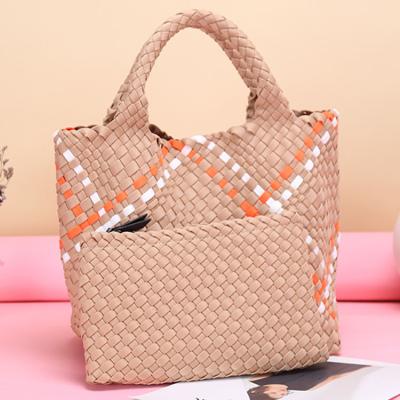 China Eco-friendly Fashion Neoprene&PU Woven Handcrafted Women Bag Waterproof Neoprene Beach Tote Bag for sale