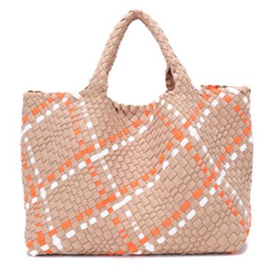 China Eco-friendly Fashion Neoprene&PU Woven Handcrafted Women Bag Waterproof Neoprene Beach Tote Bag for sale