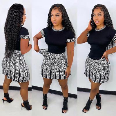 China Breathable Trendy top seller  Casual Fashion Striped Print Crew Neck Mid Skirt Sets Two Piece Nightclub Suit Women for sale