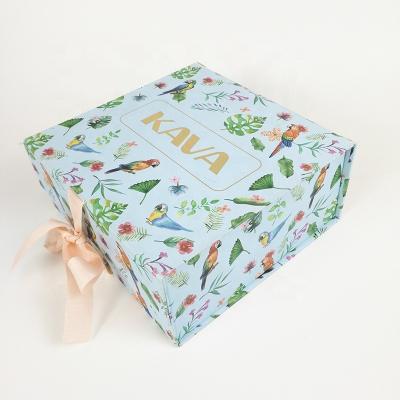 China Recyclable Custom Luxury High Quality Paper Box Packaging With Ribbon Closure for sale