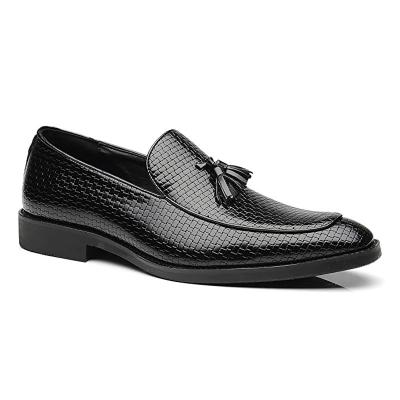 China Curvy Mens Designer Luxury Men Dress Office Leather Official Led Oxford Shoes for sale