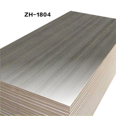 China Anti-scratch moisture proof wood fiber veneered high gloss MDF board E0 P2 MDF board for sale