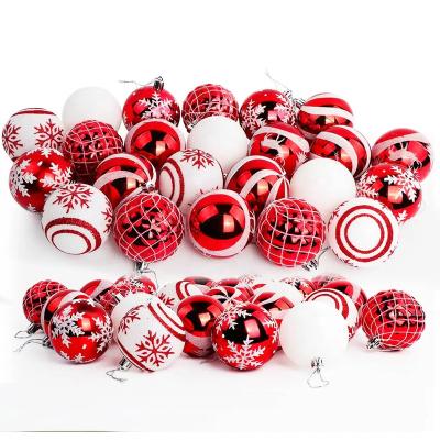 China Plastic Lucky and Charm Personalize Baubles Christmas Tree Decoration Balls Ornaments for Garden Decoration Ornament for sale