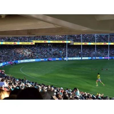 China Stadion LED-scherm Draagbaar P6.4 Sportperimeter LED-scherm met uitstekende warmteafvoer Te koop