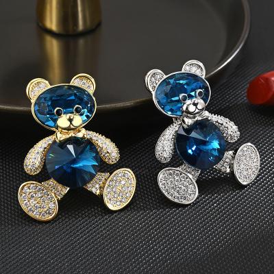 China Retro and modern Sweet cute bear Zircon elegant brooch high grade female delicate fashion corsage pin for sale