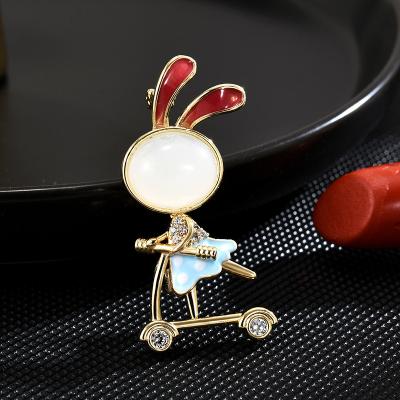 China Retro and modern New cute little skateboard rabbit Brooch High end luxury animal corsage pin for sale