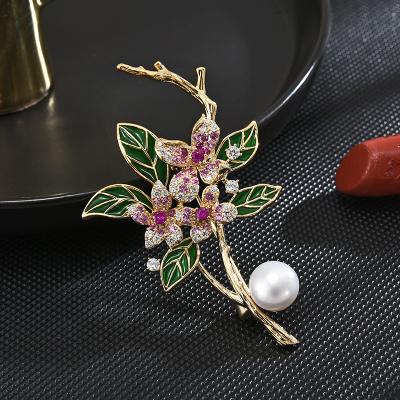 China Retro and modern New Korean high grade natural shell butterfly small collar pin luxury elegant pin manufacturers wholesale for sale