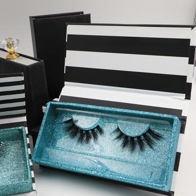 China Comfortable Custom Lashbox Packaging Box Person Lashes Different Styles O Series Mink Eyelashes for sale