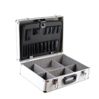 China Custom Tray Private Label Aluminum Barber Towel EVA Divider Hard Carrying Case for sale