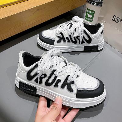 China Hot Sale Fashion Trend Women's Casual Skateboard Shoes Famale Sneakers Custom Women's Fashion Casual Shoes for sale