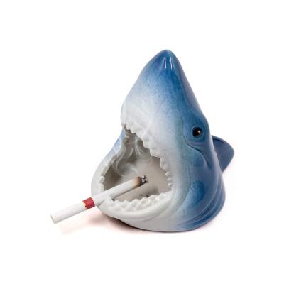 China Europe Style Indoor Outdoor Windproof Fancy Large Shark Ceramic Ashtrays for Cigarettes Decorative Ash Tray for Home Office Decoration for sale