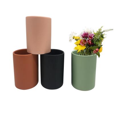 China Custom New Europe Style Modern Nordic Black Cylinder Ceramic Flower Vase For Wedding Home Decor for sale