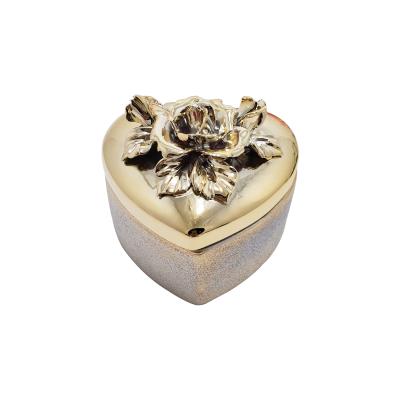 China Factory New Elegant Style Gold Valentine's Day Heart Shaped Porcelain Soap Ceramic Ring Jewelry Box for sale