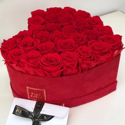 China Recycled Recyclable Roses Valentine's Day Gift Box Heart Shaped Flower Hat Box Wedding Romantic Decor Materials Christmas Gift Materials for sale