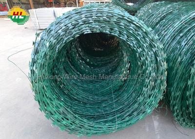 Chine Le rasoir le fil qu'en accordéon a galvanisé la barrière en acier Helical Barbed Wire de jardin a lové le type en accordéon sécurité à vendre