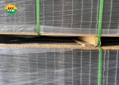 Chine Électro fil soudé galvanisé Mesh Panels, panneaux de grillage du fer 4x4 à vendre