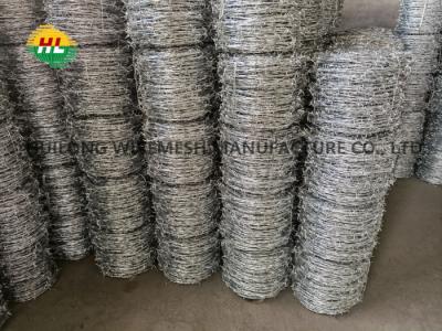 Cina 5inch che spazia il calibro galvanizzato resistente 17 del rotolo del filo spinato 4 punti in vendita