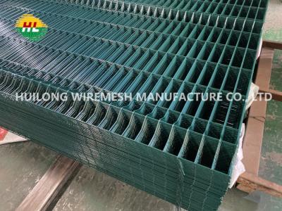 Cina Il PVC pre galvanizzato ha ricoperto Mesh Fence saldato 3 che la curva piega 2030mm alti in vendita