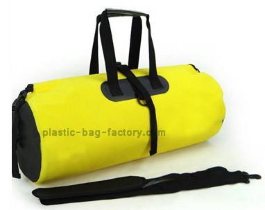 China petates hidrófugos de la prenda impermeable del deporte del viaje del tapaulin de 30L 500D para los hombres en venta