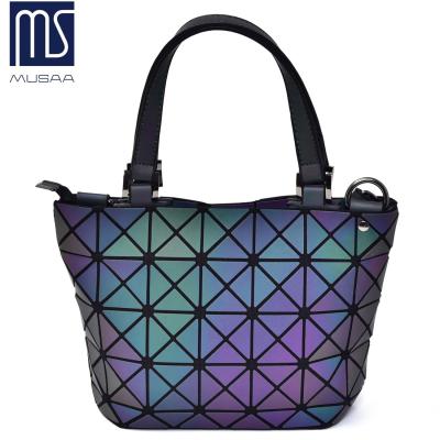 China High Quality Fashion Design Luxury Ladies Shoulder Bag Women Tote Bag PU Geometric Luminous Handbag for sale