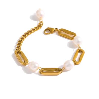 China CLASSIC trendy geometric 18k gold plated baroque freshwater pearl bracelet retro stainless steel paperclip chain bracelet for sale