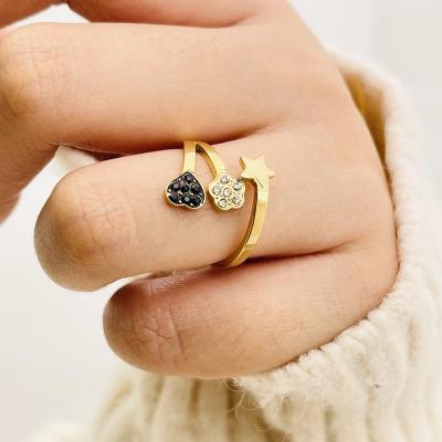 China CLASSIC Fashion 18K Gold Plated Black White Crystal DiamondStainless Steel Ring Star Heart Ring For Women Rings for sale