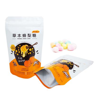 China Bolsas de cremallera de aluminio resistente a la luz de carga pesada y brillante impresas a medida para el embalaje de alimentos dulces en venta