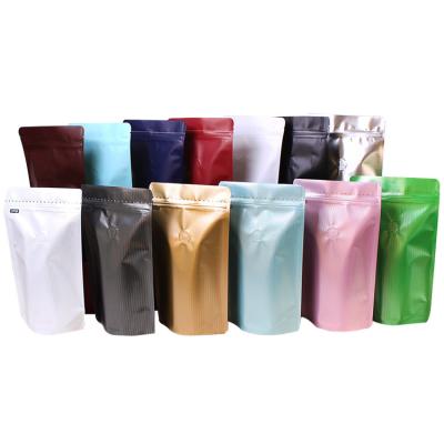 China Zipper Stand Up Coffee Pouches with Personalized Printing and Degassing Valve for sale