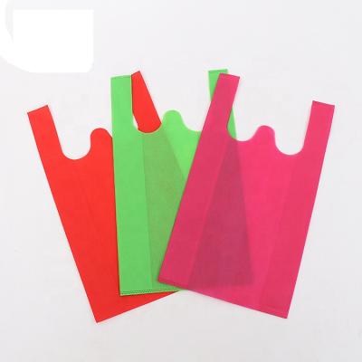 China Eco Friendly Custom Shopping Nonwoven Fabric T Shirt / T Shirt W Cut Non Woven Bags for sale