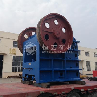 China Mobile Stone 1-5Tph Rock Crushing Machine Portable Pe150*250 Pe250*400 Pe600*900 Jaw Stone Crusher With Diesel Generator for sale