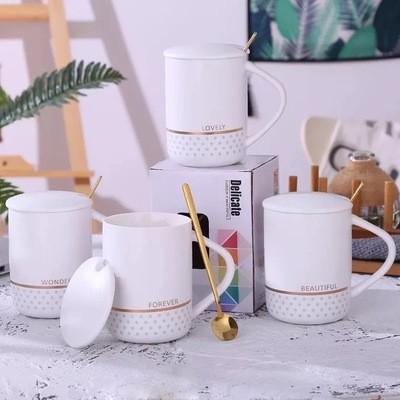 China De noordse Mok van de Stijl Ceramische Koffie met Lepeldekking en Gouden Sticker Te koop