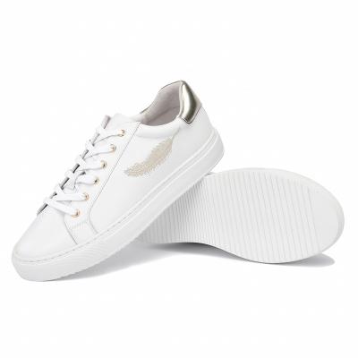 China Cushioning Customized Low MOQ Low Price White Outsoles High Quality White Eyelets Whip Round Women Trainers Ladies Leather Shoes for sale