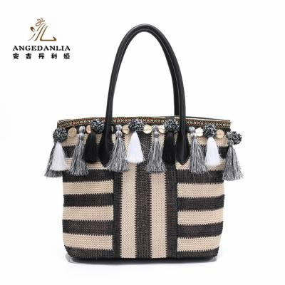 China New Style PP Straw Fashion Comfortable Simple Summer Women Beach Straw Bag for sale